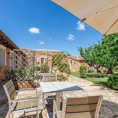 Guest house Yourhouse Porreti Sa Rota Lloret de Vistalegre